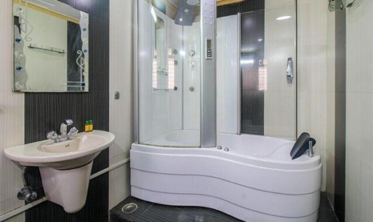 Fabexpress Panchvati Residency Hotell Mumbai Exteriör bild
