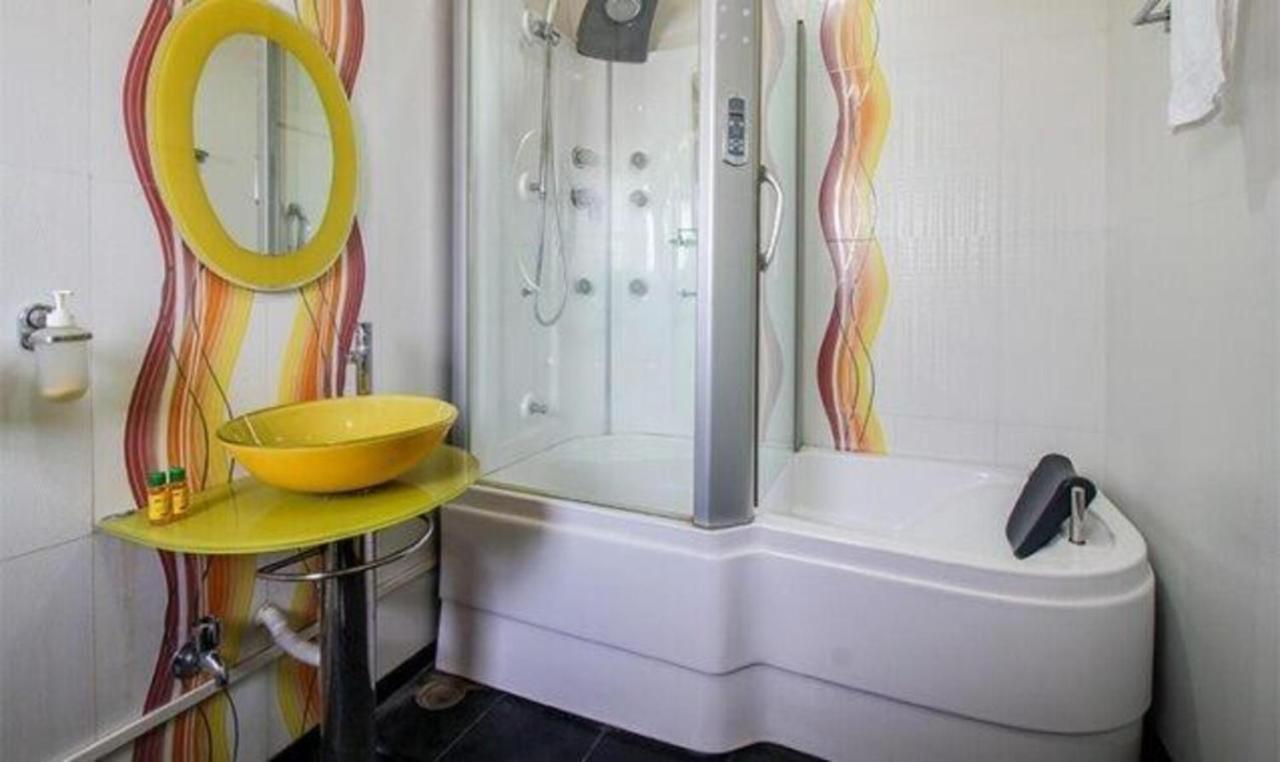 Fabexpress Panchvati Residency Hotell Mumbai Exteriör bild