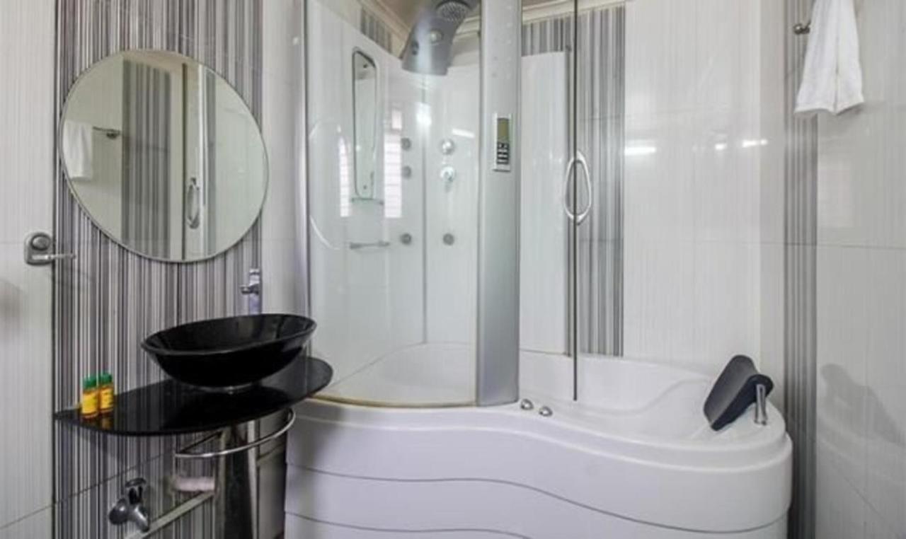 Fabexpress Panchvati Residency Hotell Mumbai Exteriör bild